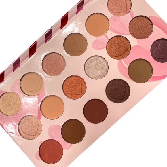 B.C. Beauty Concepts Love Letter Eye Shadow Palette Mattes & Shimmers - Picture 2 of 3